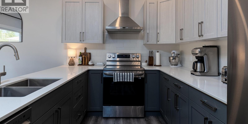 5238 SMITH AVENUE Terrace Photo 3 5238 SMITH AVENUE Terrace Photo 3